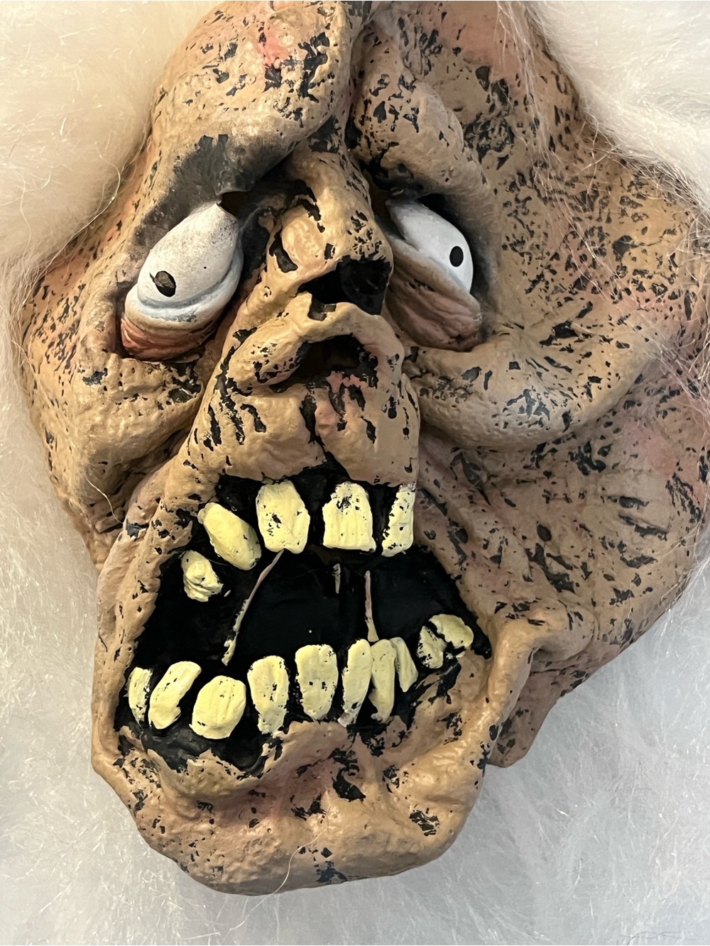 Horror Zombie Face - Beige Skull Mask White Hair